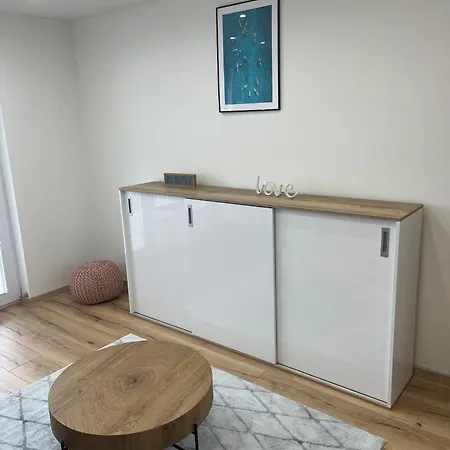 Apartment Inovecka *
